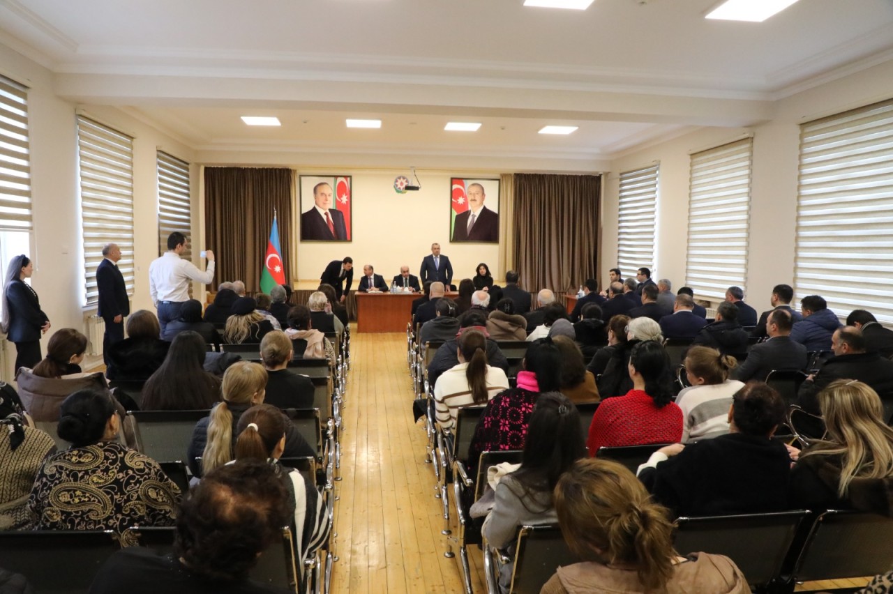 İcra başçısı Adil Əliyev səyyar qəbul keçirdi - FOTOLAR